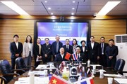 泰国工商大学到我校洽谈合作